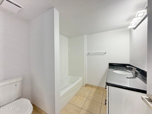 1051 S DOBSON Road 194, Mesa, AZ 85202