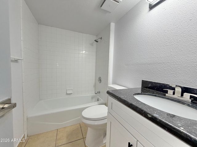 1051 S DOBSON Road 194, Mesa, AZ 85202
