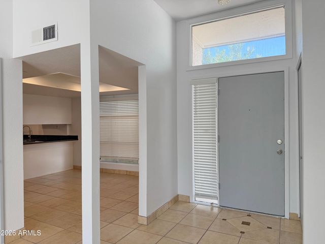 1051 S DOBSON Road 194, Mesa, AZ 85202