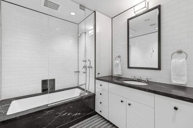 126 E 74th Street, New York City, NY 10021