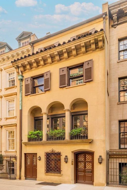 126 E 74th Street, New York City, NY 10021