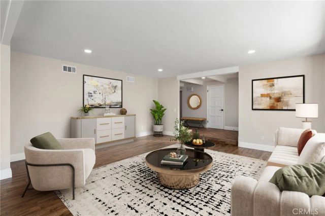 514 N Valley Center Avenue, Glendora, CA 91741