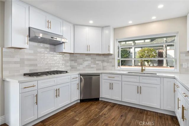 514 N Valley Center Avenue, Glendora, CA 91741