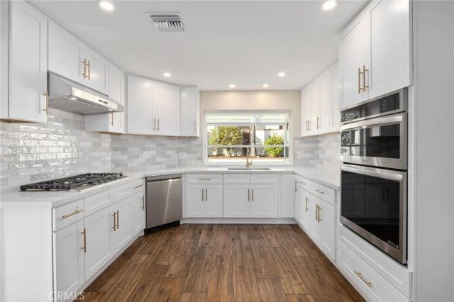 514 N Valley Center Avenue, Glendora, CA 91741