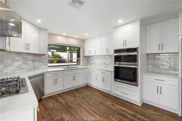 514 N Valley Center Avenue, Glendora, CA 91741