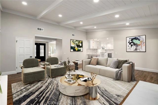 514 N Valley Center Avenue, Glendora, CA 91741