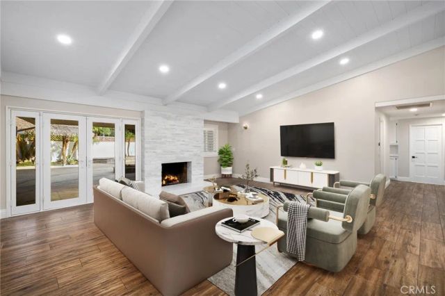 514 N Valley Center Avenue, Glendora, CA 91741