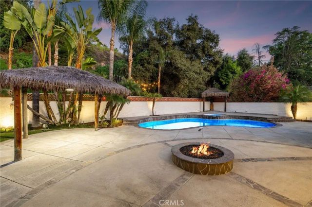 514 N Valley Center Avenue, Glendora, CA 91741