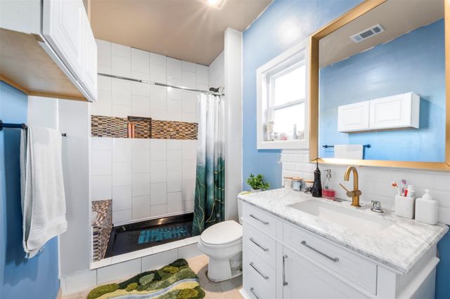 588 Road 5705, Cleveland, TX 77327