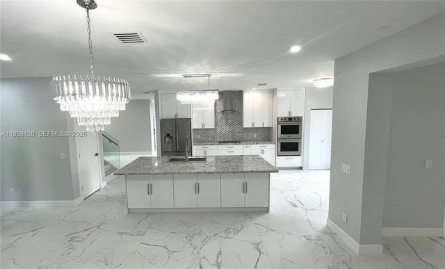 212 SW 179th Ave, Pembroke Pines, FL 33029