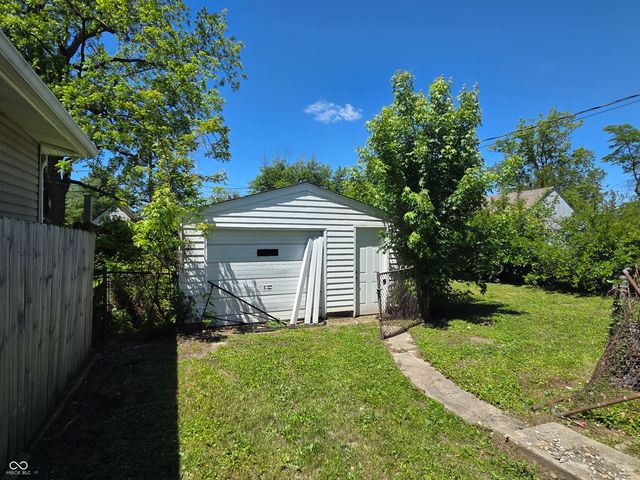 2230 N Bosart Avenue, Indianapolis, IN 46218