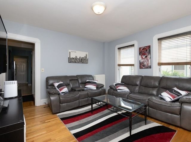 158 Neponset Ave 1, Boston, MA 02122