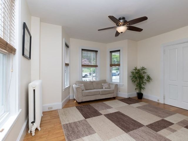 158 Neponset Ave 1, Boston, MA 02122