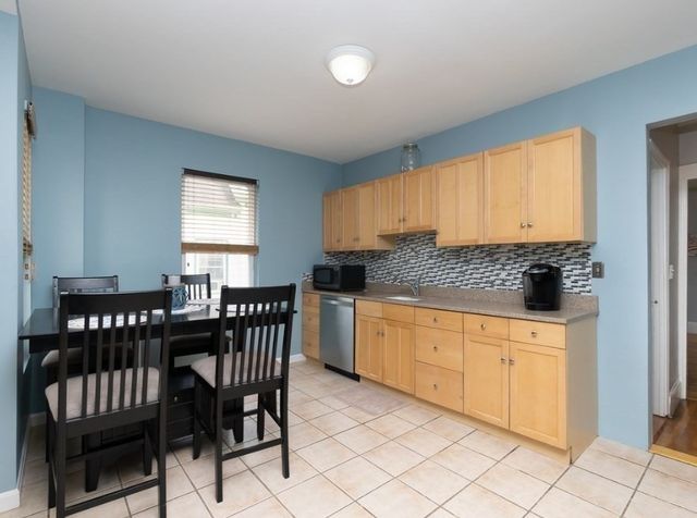 158 Neponset Ave 1, Boston, MA 02122