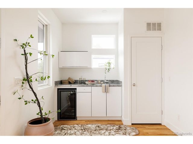 2364 W 33rd Ave, Denver, CO 80211