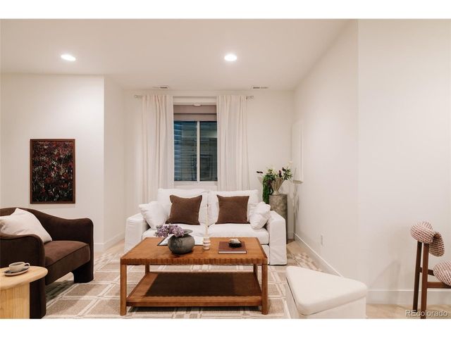2364 W 33rd Ave, Denver, CO 80211