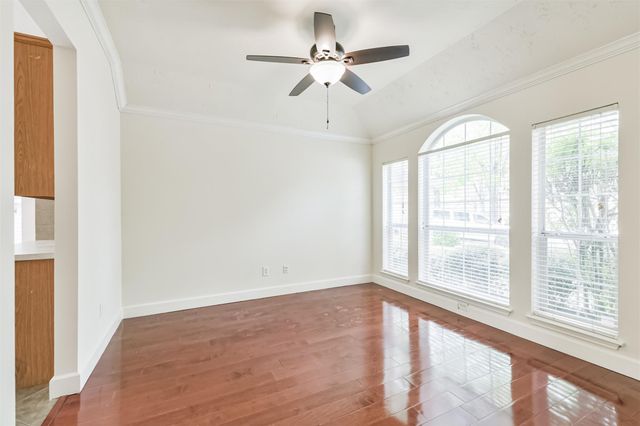 7 Heron Hollow Court, The Woodlands, TX 77382