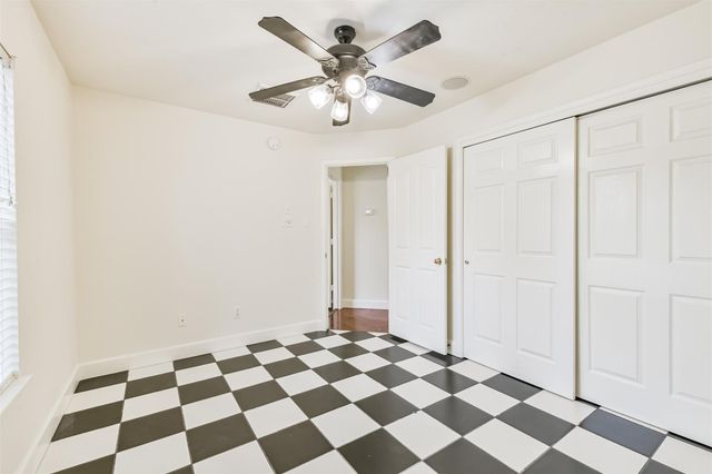 7 Heron Hollow Court, The Woodlands, TX 77382