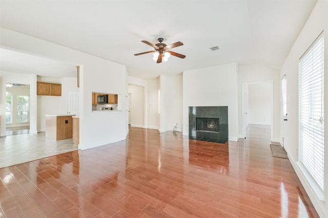 7 Heron Hollow Court, The Woodlands, TX 77382