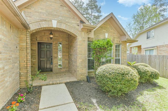 7 Heron Hollow Court, The Woodlands, TX 77382