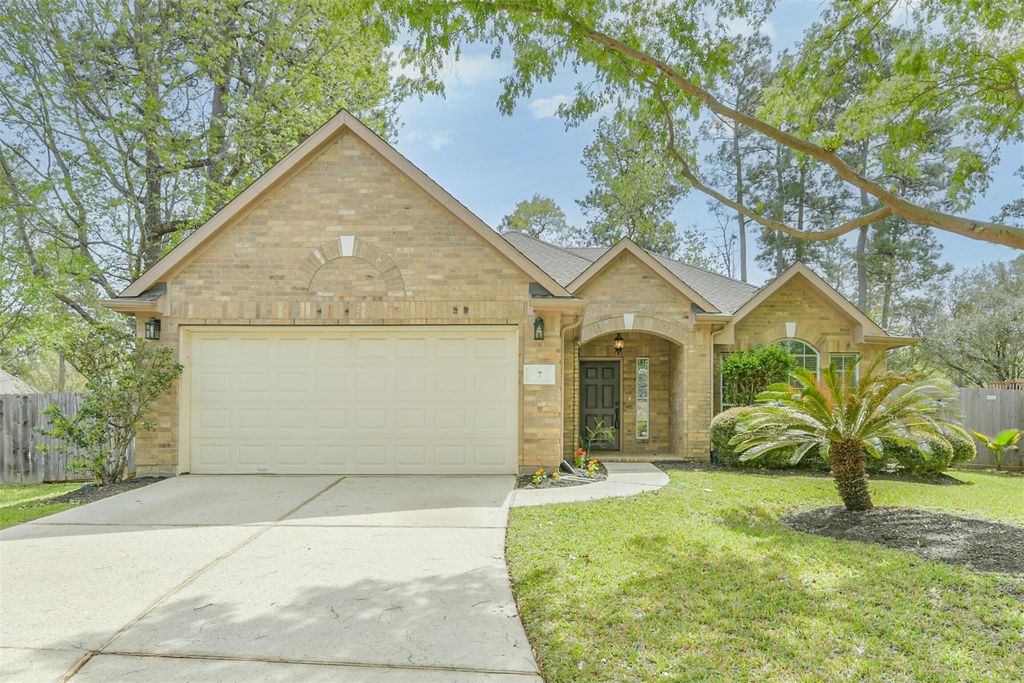 7 Heron Hollow Court, The Woodlands, TX 77382