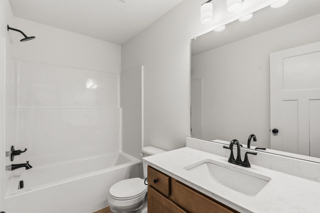 308 N 20th Street, Indianola, IA 50125