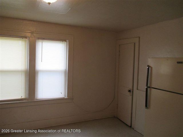 328 S Holmes Street, Lansing, MI 48912