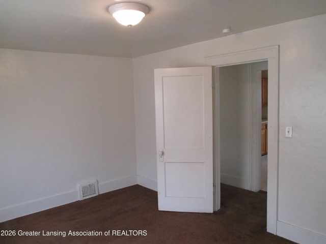 328 S Holmes Street, Lansing, MI 48912