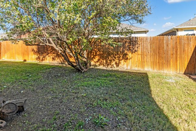 2417 Priscella Drive, Fort Worth, TX 76131
