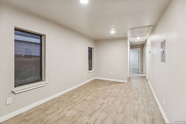 2038 Hidalgo, San Antonio, TX 78207