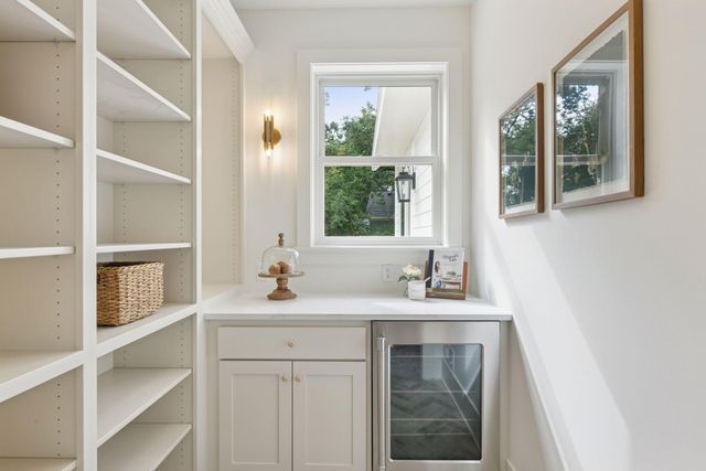 804 Great Oaks Trail, Eagan, MN 55123