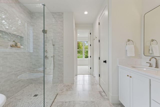 804 Great Oaks Trail, Eagan, MN 55123