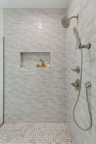 804 Great Oaks Trail, Eagan, MN 55123