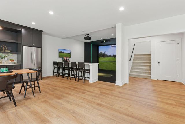 804 Great Oaks Trail, Eagan, MN 55123