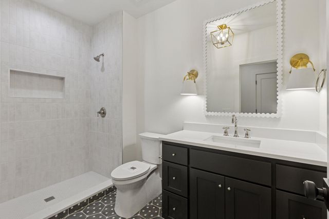 804 Great Oaks Trail, Eagan, MN 55123