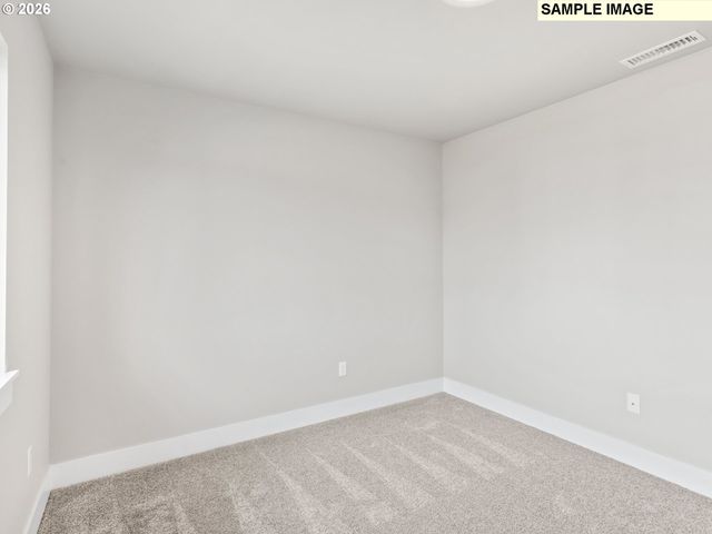 504 Ne TRILLIUM Dr, Estacada, OR 97023