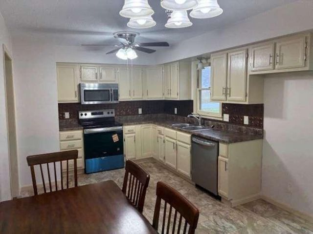 118 Crescent Drive, Lincoln, MO 65338