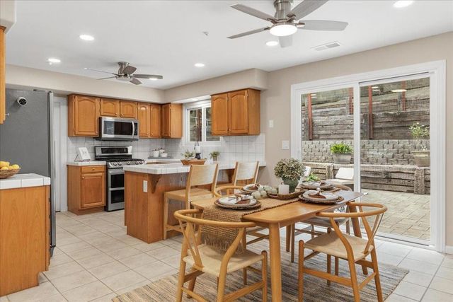 800 Lewis Road, Royal Oaks, CA 95076