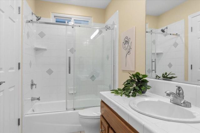 800 Lewis Road, Royal Oaks, CA 95076
