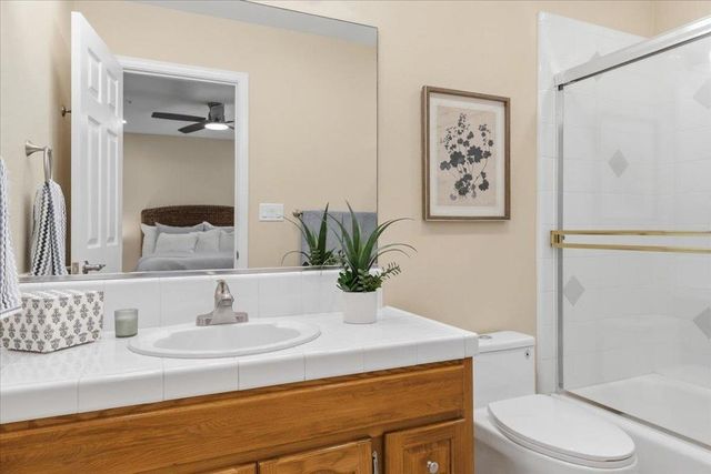 800 Lewis Road, Royal Oaks, CA 95076