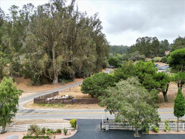 800 Lewis Road, Royal Oaks, CA 95076
