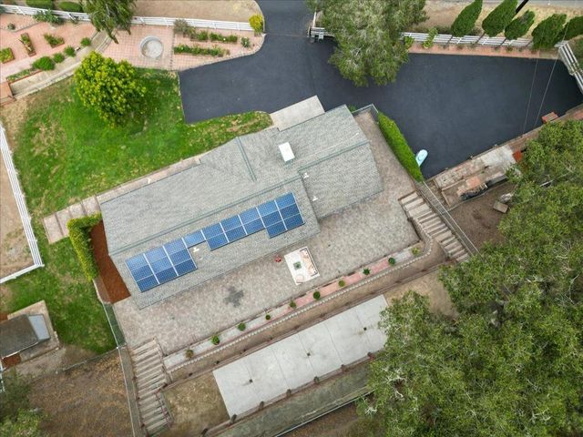 800 Lewis Road, Royal Oaks, CA 95076