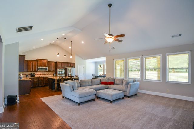 125 Haddonstone Drive, Fayetteville, GA 30215