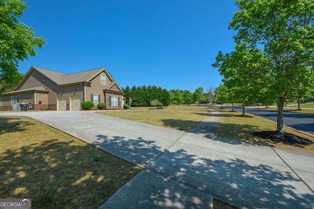 125 Haddonstone Drive, Fayetteville, GA 30215