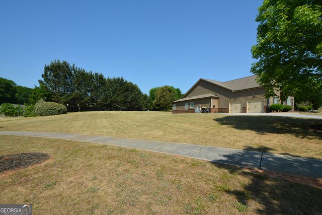 125 Haddonstone Drive, Fayetteville, GA 30215