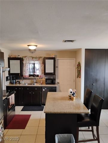 2040 Laguna Street, Pahrump, NV 89048