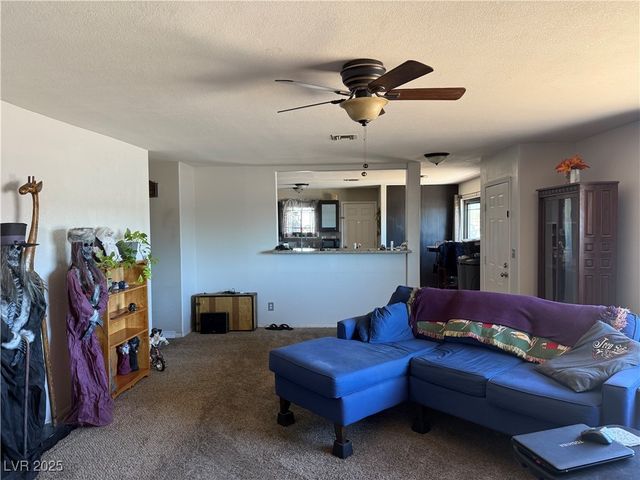 2040 Laguna Street, Pahrump, NV 89048