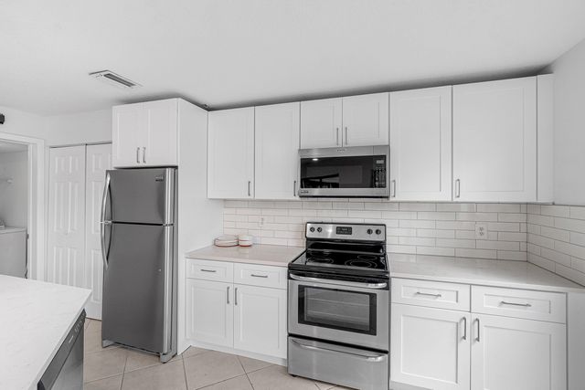 439 NW 36TH Avenue, Deerfield Beach, FL 33442