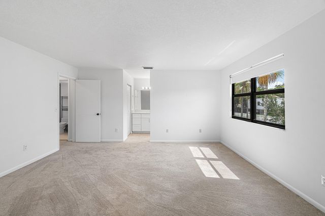 439 NW 36TH Avenue, Deerfield Beach, FL 33442