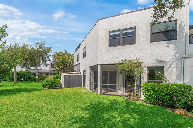 439 NW 36TH Avenue, Deerfield Beach, FL 33442